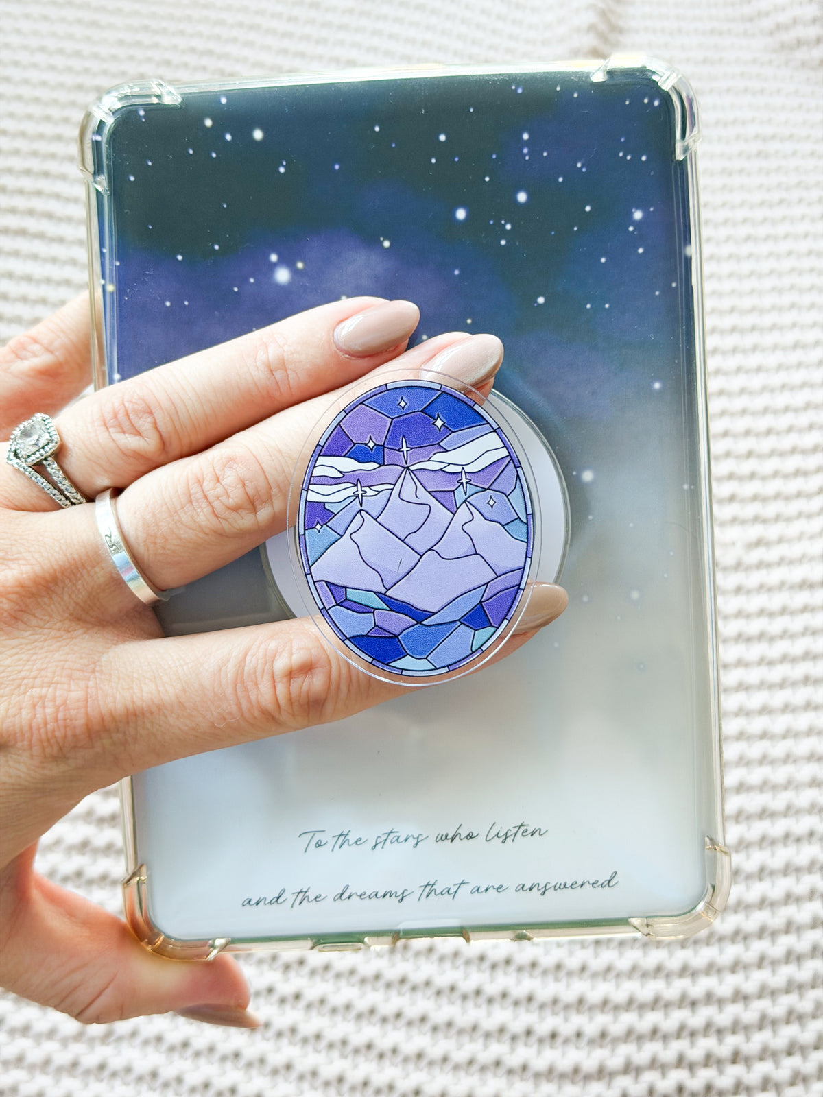 Magnetic E-Reader Kindle and Device Grip ✨ - Ramiel Mountain ACOTAR Inspired - MagSafe Compatible - Kindle E Reader Accessories